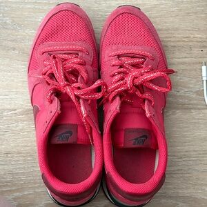 Nike Internationalist Bright Red Mesh & Suede Trainers